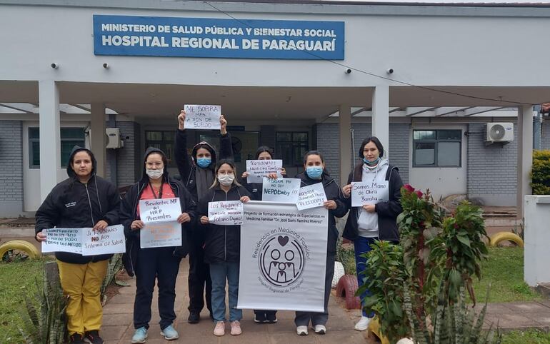 Manifestación de médicos Paraguarí