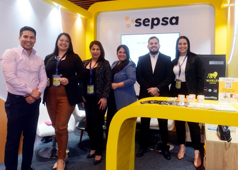 Equipo de Sepsa que participó en Expo Capasu 2024, realizada la semana pasada, en el Centro de Convenciones de la Conmebol.