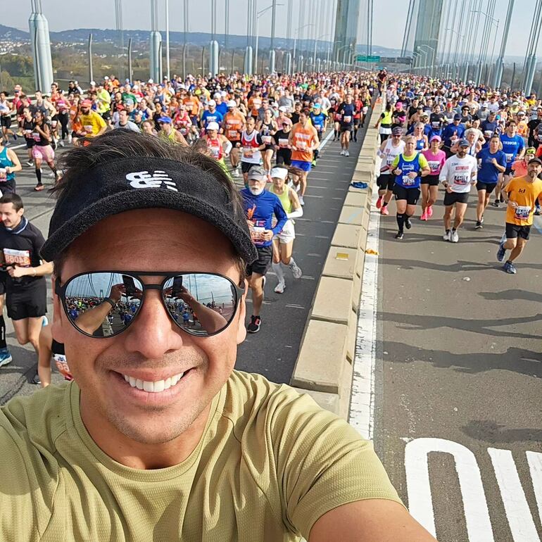 Diego López junto a más de 50 mil corredores participó de la Maratón de Nueva York. (Instagram/NutriDiego)