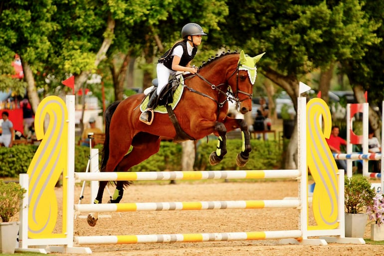 Grace Hicks estará en las competencias del Nacional, en la categoría 1.00 metro.