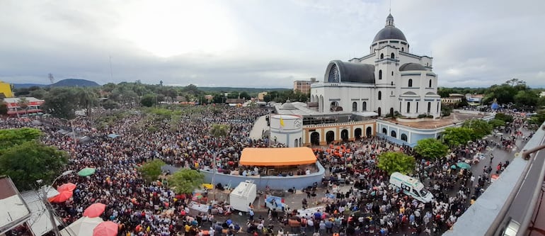 Iglesia cuestiona autoaumentos, nepotismo y sicariato, en el Día de la Virgen de Caacupé