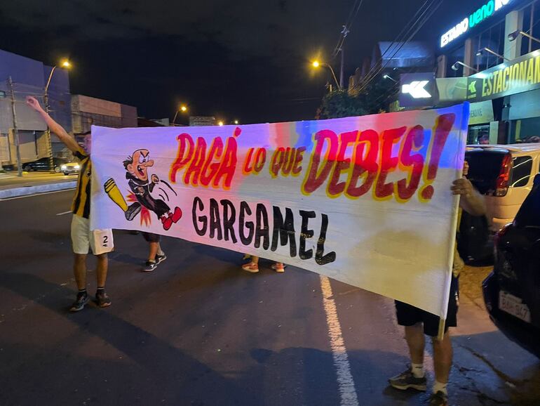 Con el mote de “Gargamel” los hinchas del Club Guaraní se refieren al diputado Yamil Esgaib.