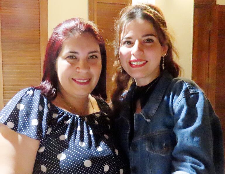 Lucía Ponce y Araceli Roa.
