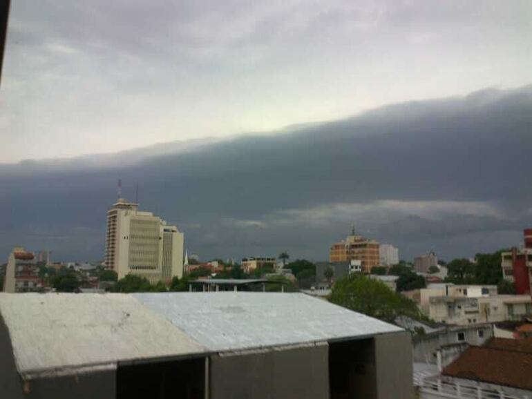 Cielo nublado que anuncia la llegada de tormentas.