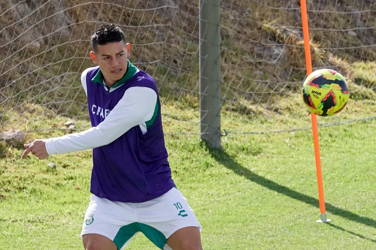 James Rodríguez fue presentado por el León