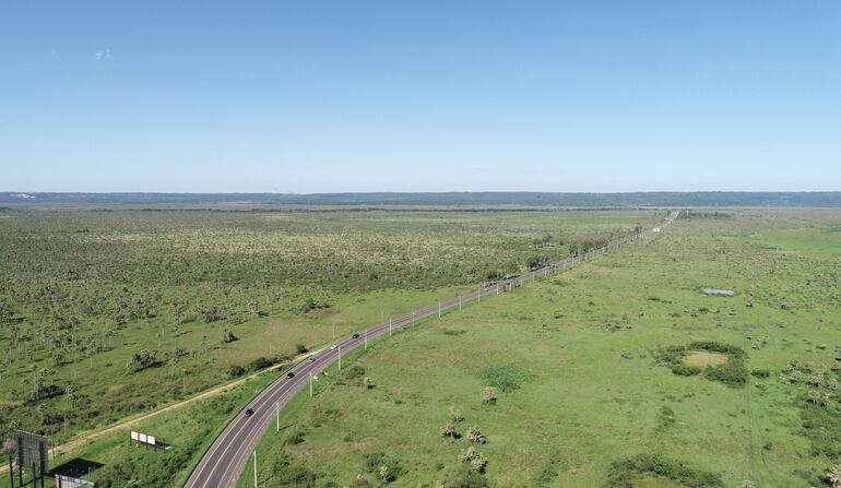 Río Salado SA aparece como propietaria de varios inmuebles ubicados en la zona de Salado, ruta Luque - San Bernardino.