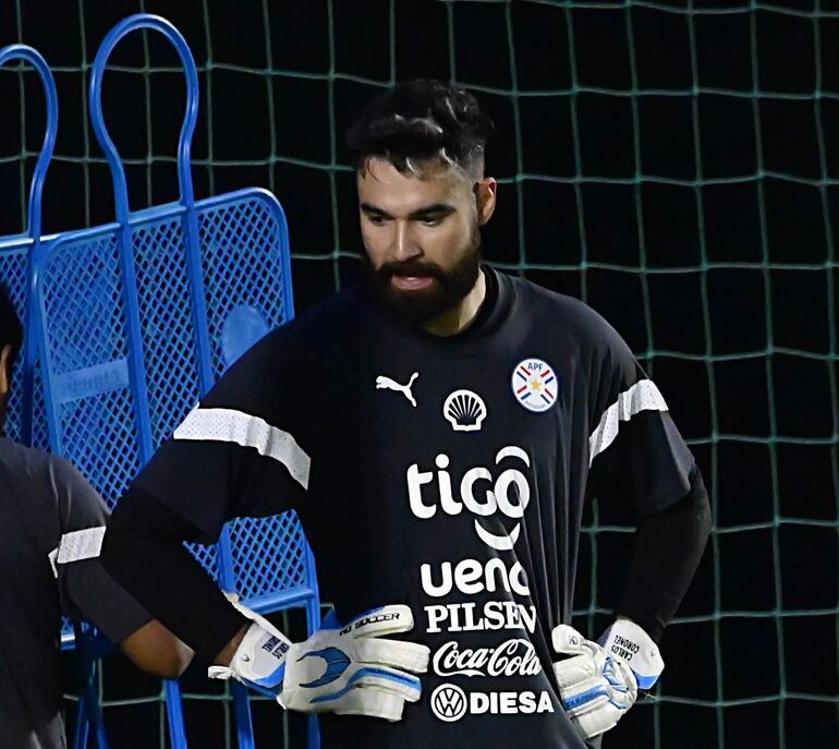 Carlos Coronel (26 años), arquero de la Albirroja.