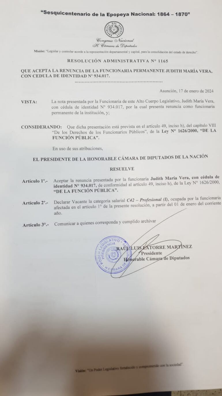 Raúl Latorre, aceptó la reciente renuncia de Judith María Vera, hermana y asesora del diputado Pastor Vera Bejarano.