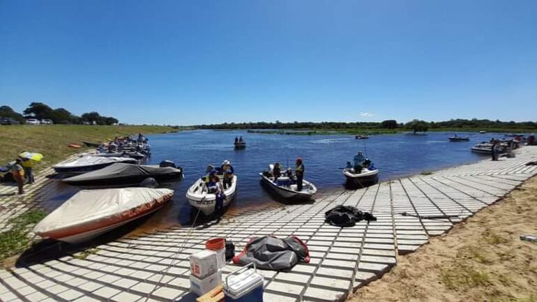 Cientos de turistas visitan el departamento de Ñeembucú cada fin de semana.