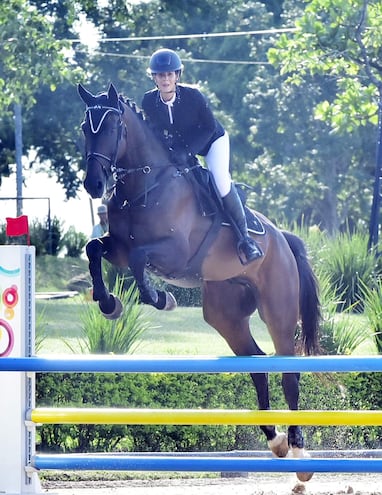 Aramí García del Rakiura, sobre el lomo de Fausto, fue protagonista en la categoría 1.00 metro.