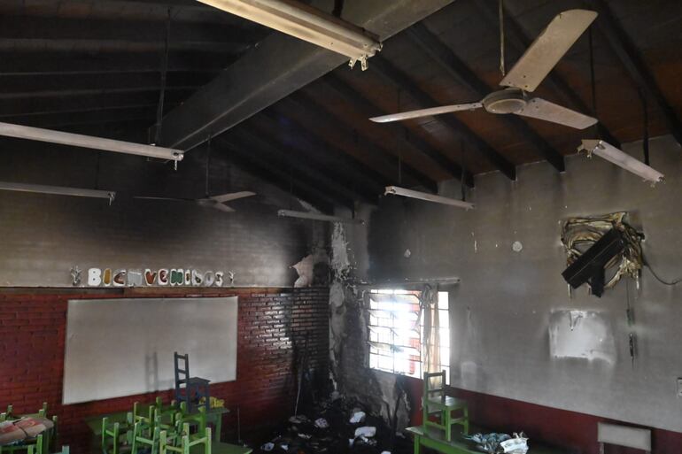 Incendio en la escuela San Francisco de Asís de Ñemby.