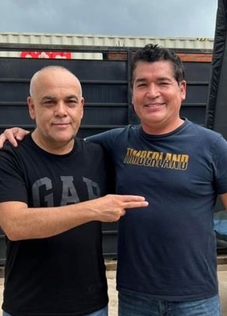 Ricardo Núñez, con su hermano y padrino político Basilio Núñez.