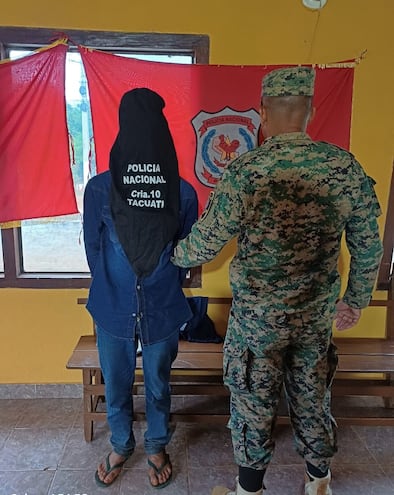 Uno de los dos detenidos por la policía nacional en Tacuatí tras el crimen ocurrido en la madrugada de ayer