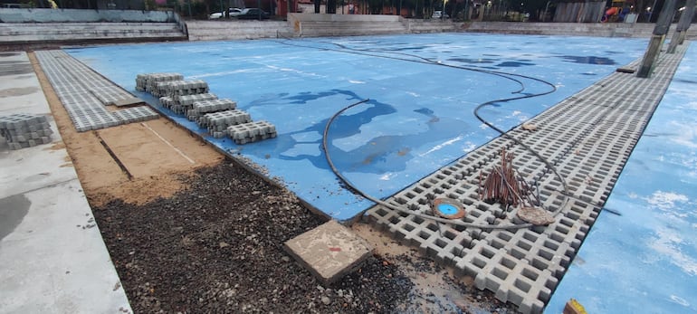 La obra en el polideportivo se encuentra en plena ejecución.