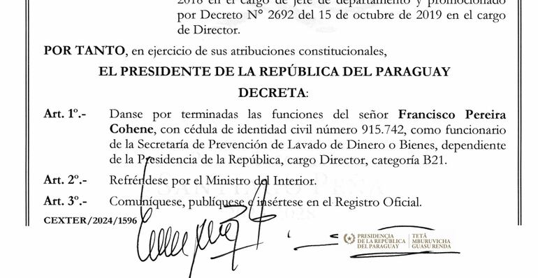 Decreto mediante el cual el presidente Santiago Peña echa a Francisco Pereira Cohene de la Seprelad.