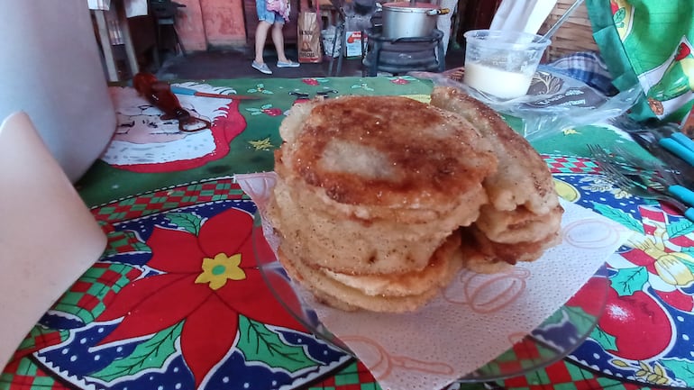 Pastel mandi'o apo, con más de 50 años de tradición en Coronel Oviedo.