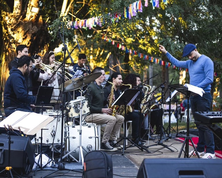 La música volverá al Parque Caballero.