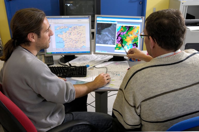 INAC anuncia la apertura del Curso Superior de Meteorología General.