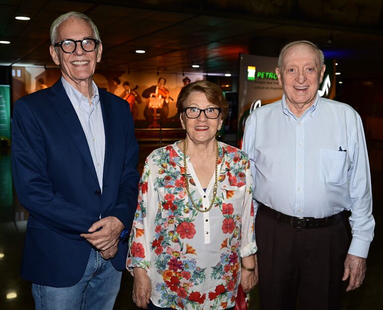 José Daniel Nasta, Queña y Ángel Auad.