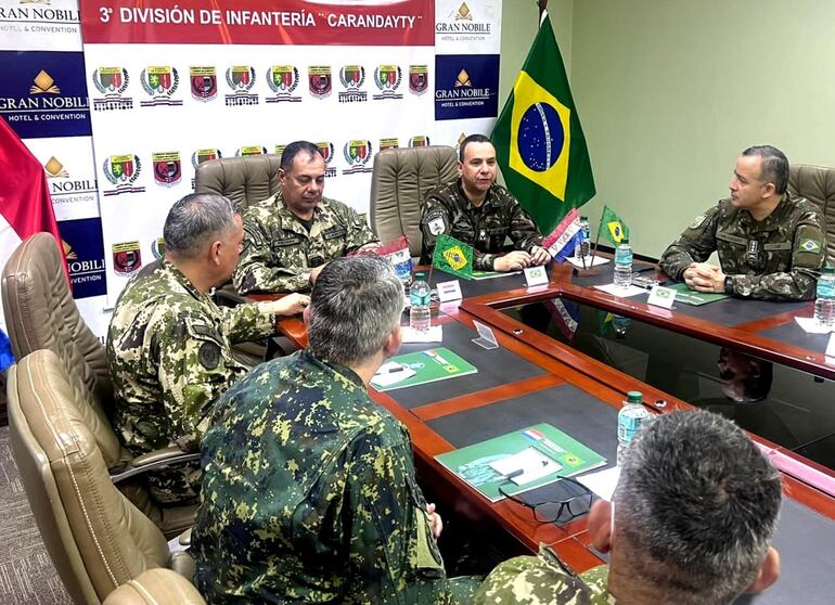 XXI Reunión Regional de Intercambio militar entre los ejércitos de Paraguay y Brasil.