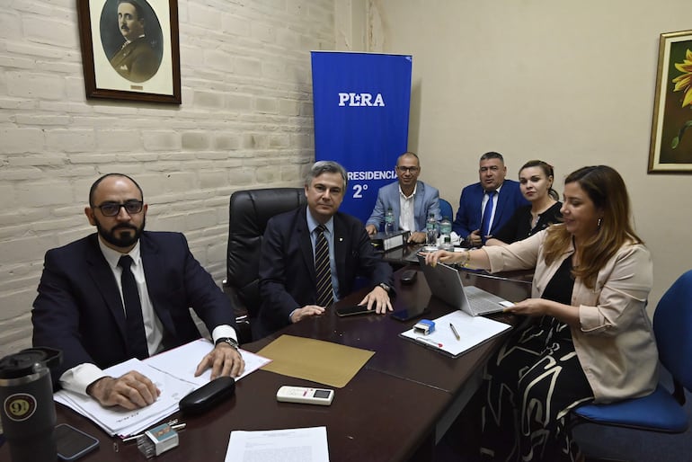 Miembros del Tribunal de Conducta del PLRA. 