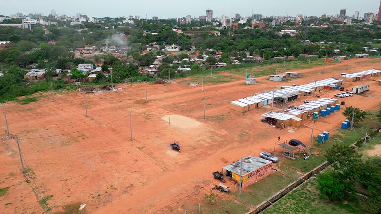 Nenecho apura subasta de Costanera, pese a plan de desarrollo urbano que cuadruplicaría valor de tierras.