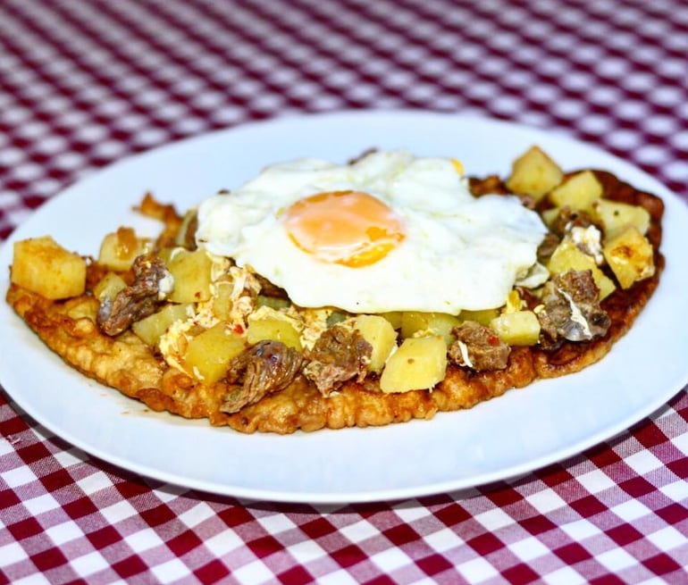 El Puretón de Las Delicias del Mercadito, un icono da la gastronomía asuncena.