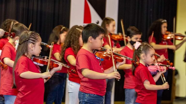 El seminario está dirigido a personas relacionadas con la música, ya sean estudiantes, docentes, instructores y músicos, entre otras personas del área.