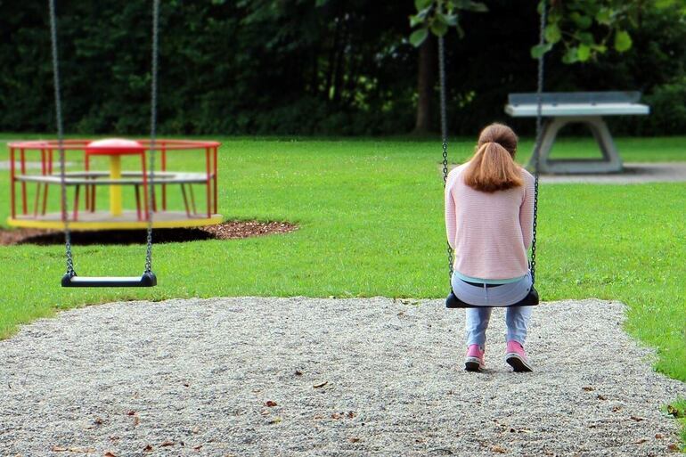 Durante los días previos al ciclo menstrual y durante el tiempo que dura el sangrado, puede manifestarse en la mujer depresión, ansiedad y otros síntomas físicos y mentales. 