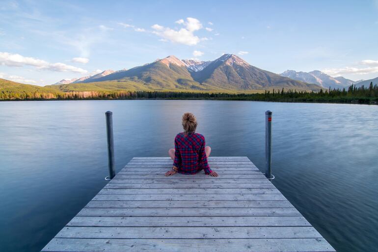 Algunos paisajes favorecen la serenidad. Foto: Kalen Emsley /Unsplash .