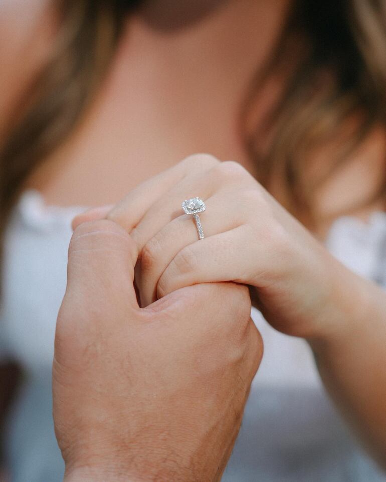 ¡Mirá el anillo de compromiso de Steffi Schouten. (Instagram/Steffi Schouten)