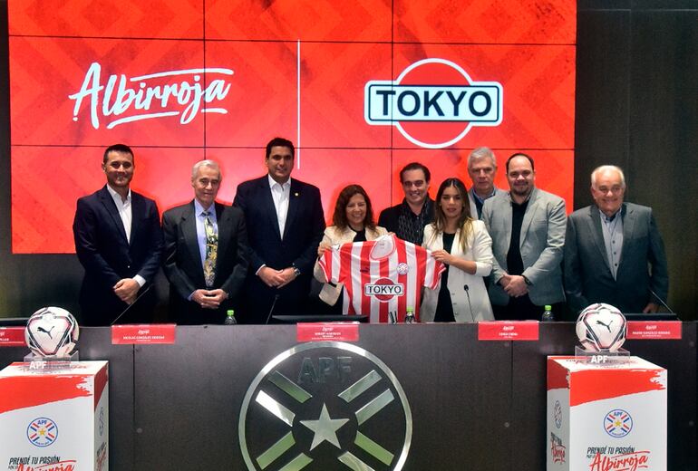 La marca Tokyo da su respaldo a la Selección Paraguaya de Fútbol por cuatro años con miras al Mundial 2026.