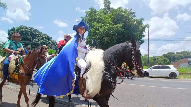 Andrea Núñez con emoción participó desde la zona de Vaquería.