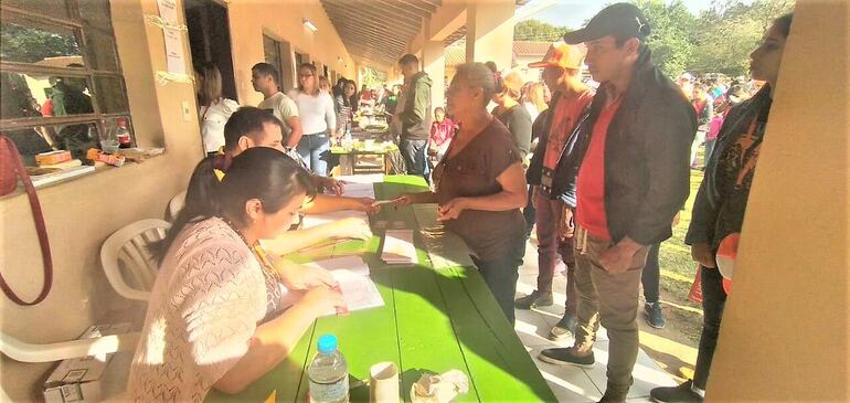 Fue reñida la elección de los candidatos a intendente en los distritos de Sapucái e Ybycuí.