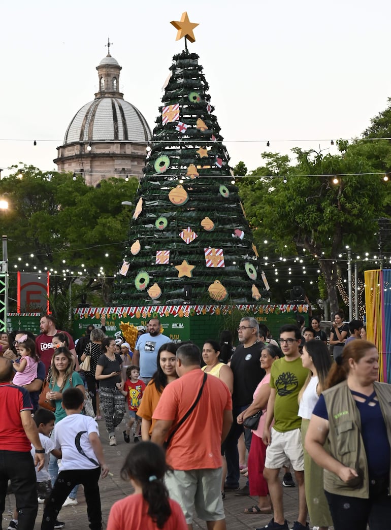 Encendido Arbol Navideño y Plaza Navidad del año pasado. 