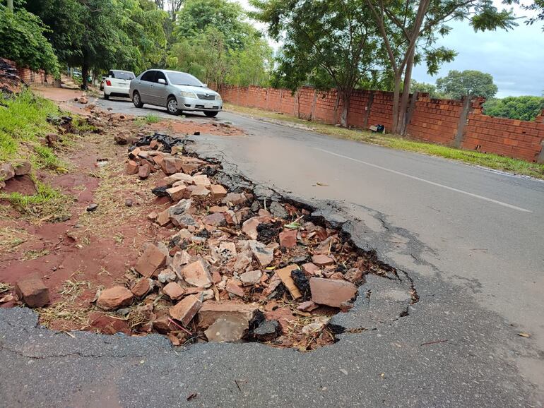 Caacupé está de fiesta pero sus calles presentan una estado lamentable.