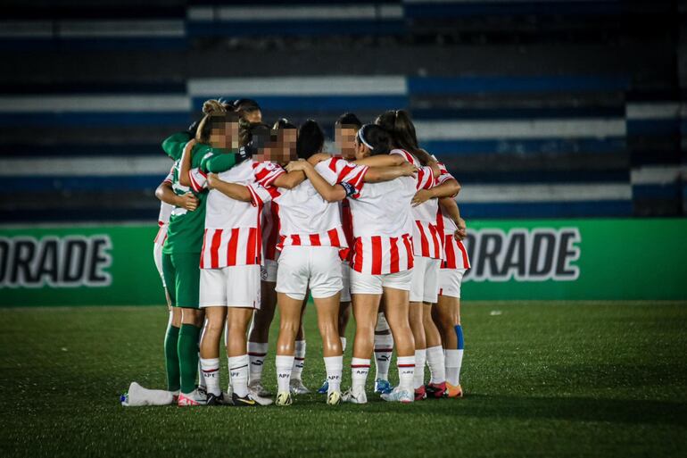 Una integrante de la selección femenina Sub 20 se vio obligada a renunciar ante el acoso de un integrante del cuerpo técnico.