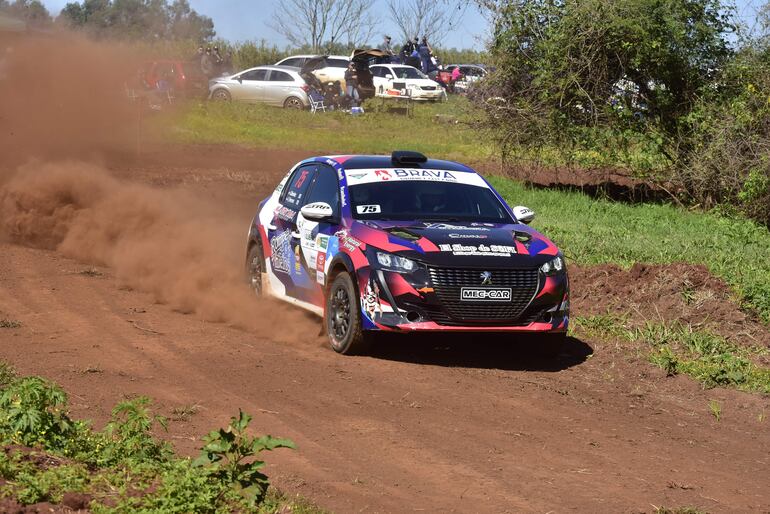 En la F2 y la clase RC4A, Omar Benítez y Fabián Herrera sobresalieron ampliamente con el Peugeot 208 Rally4.