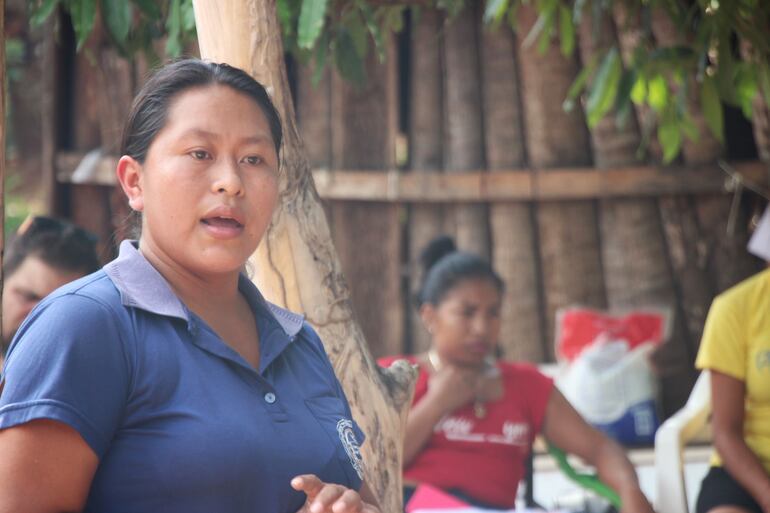 Rosalba Gómez, joven estudiante de Derecho, que representará al pueblo guaraní Paĩ Tavyterã en la sesión de las Naciones Unidad. (Foto Gentileza Áry Ojeasojavo)