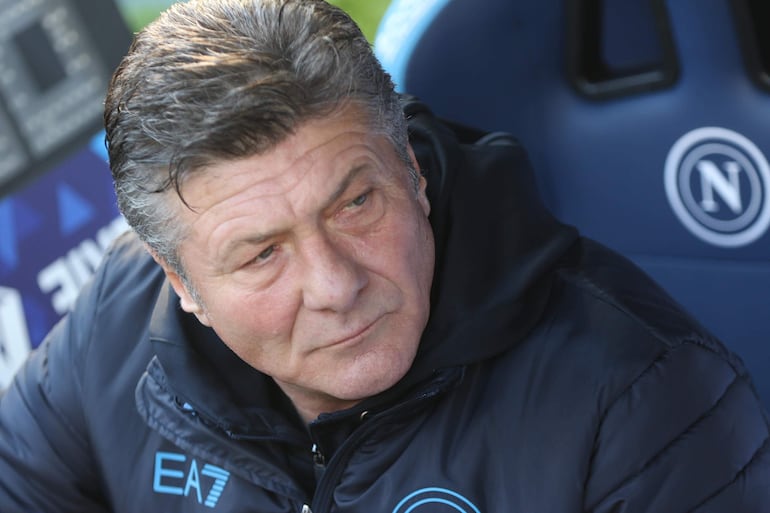 Walter Mazzarri dejó de ser el técnico del Nápoles