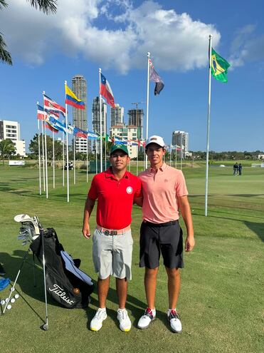 Los golfistas paraguayos, Erich Fortlage y Héctor Ortega, en la novena versión del Latín América Amateur Championship.