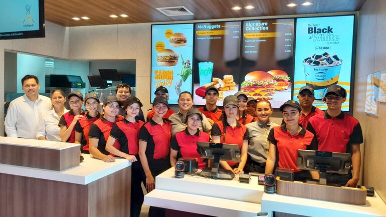 McDonald's sigue creciendo en Paraguay, con más de 1.000 empleados en el país, la marca continúa expandiendo su presencia.