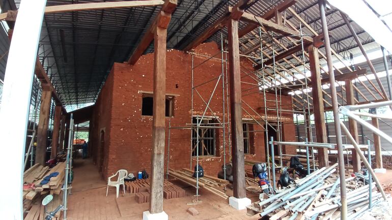 Restauración  de la  Iglesia Jesuítica de San Joaquín en etapa final.