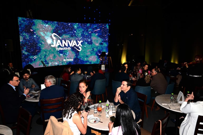 Bioethic Pharma presentó JANVAX en un exclusivo evento.