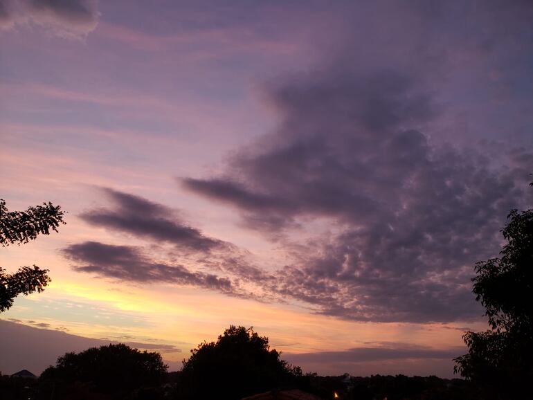 Amanecer nubes cielo temperatura clima pronóstico tiempo