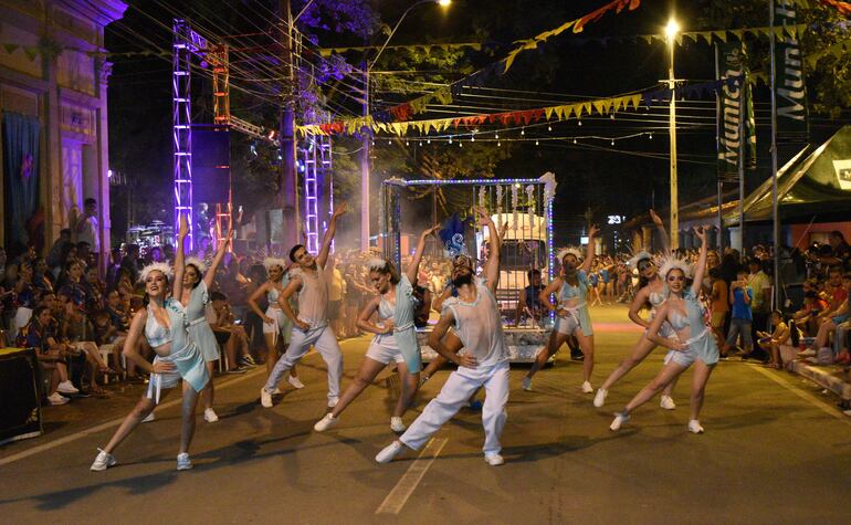 El grupo Boro de San Pedro de Ycuamandyyú fue el ganador de la noche de la fiesta y concurso