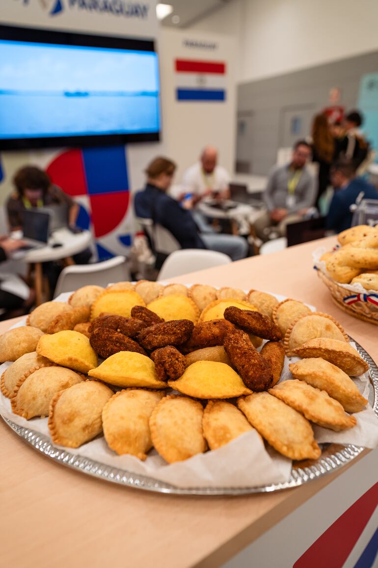 La gastronomía típica de Paraguay también está presente en el stand inaugurado el lunes en el Mafiz.