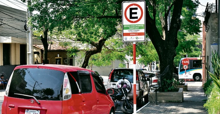 El sistema de estacionamiento de Asunción nunca terminó de concretarse. En ocho años el proceso se llenó de irregularidades.