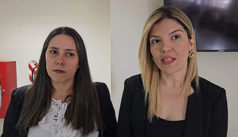 Las fiscalas Claudia Aguilera y Nathalia Silva representan al Ministerio Público en la causa contra Javier Díaz Verón y su esposa.