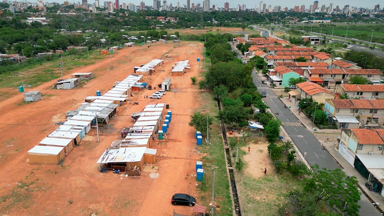 Vista aérea de la fracción A3 de la Municipalidad de Asunción, en la mira del imputado intendente de Asunción, Óscar "Nenecho" Rodríguez, quien pretende su subasta. Pablo Callizo asegura que tierras son parte de un proyecto de urbanización del MOPC.